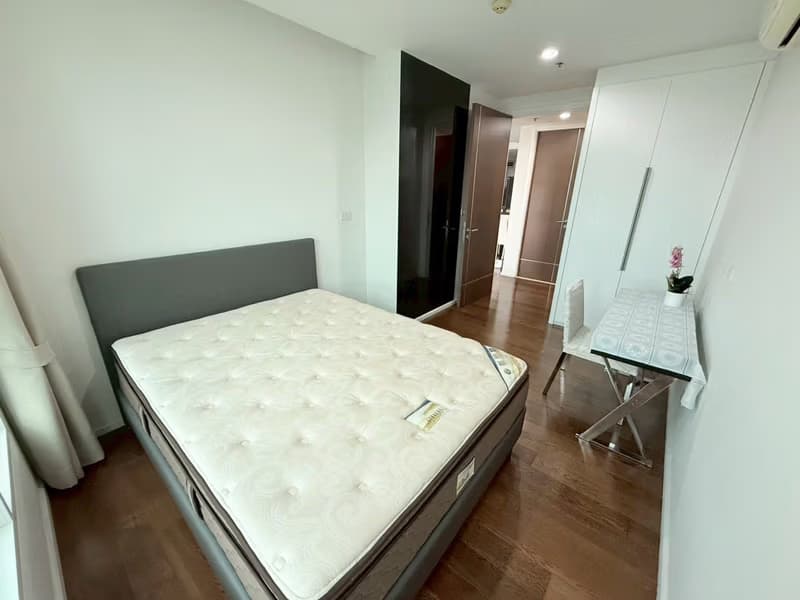 2 Bed Condo for Rent in Watthana