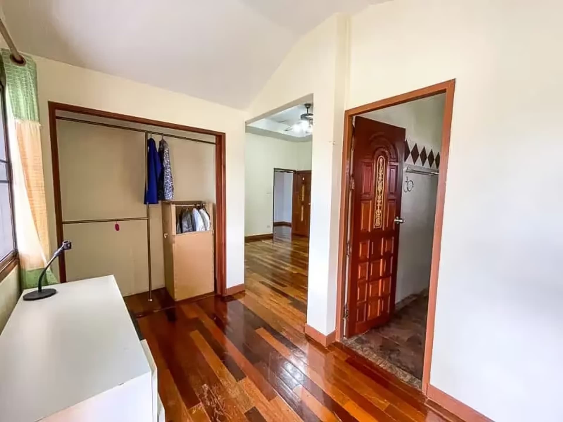 4 Bedroom House - Image 7