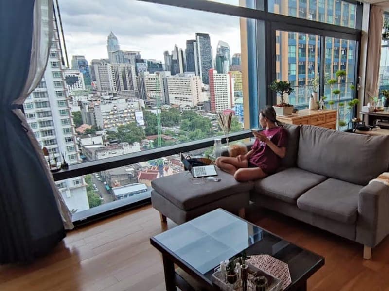 Condo for Rent at Circle Condominium