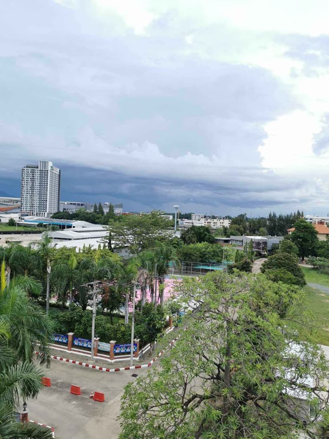 Condo for Sale at The Green City 2 Condominium - Image 14