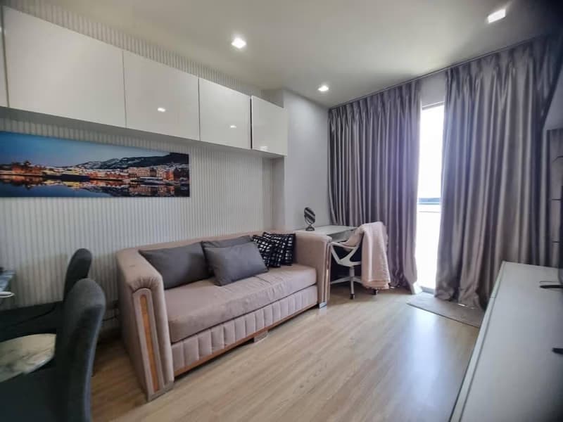 1 Bed Condo for Sale in Watthana