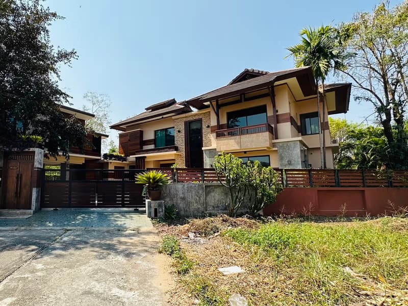 5 Bed House for Sale in Mueang Chiang Mai