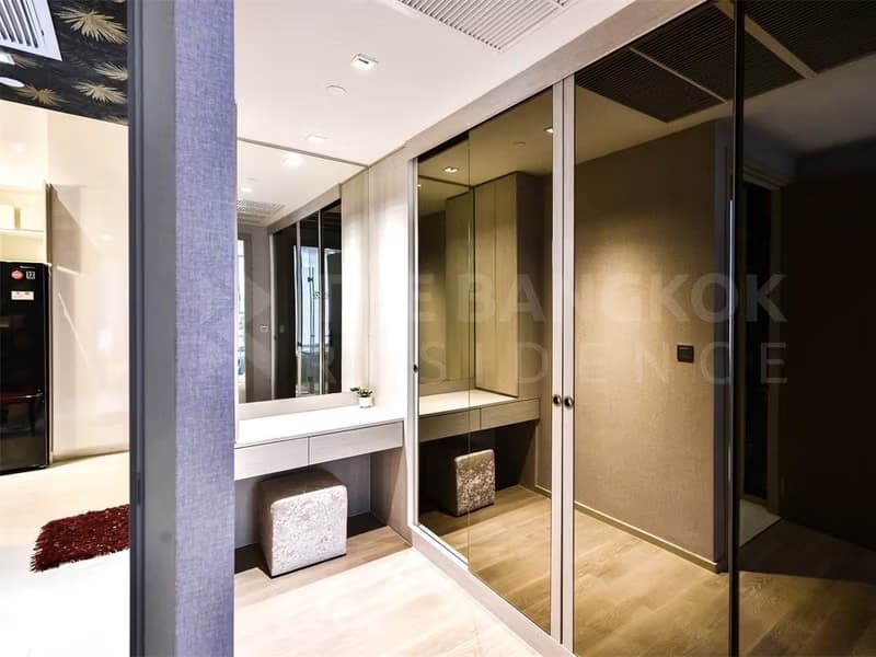 1 Bed Condo for Rent and Sale  Near Chong Nonsi BTS