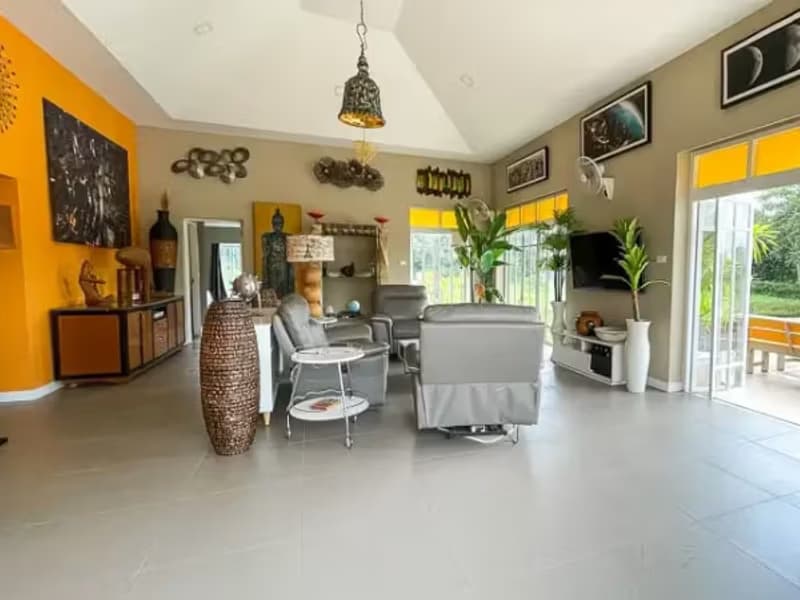 2 Bedroom House