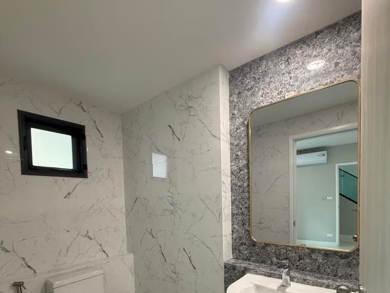 5 Bed House for Sale in Hang Dong District