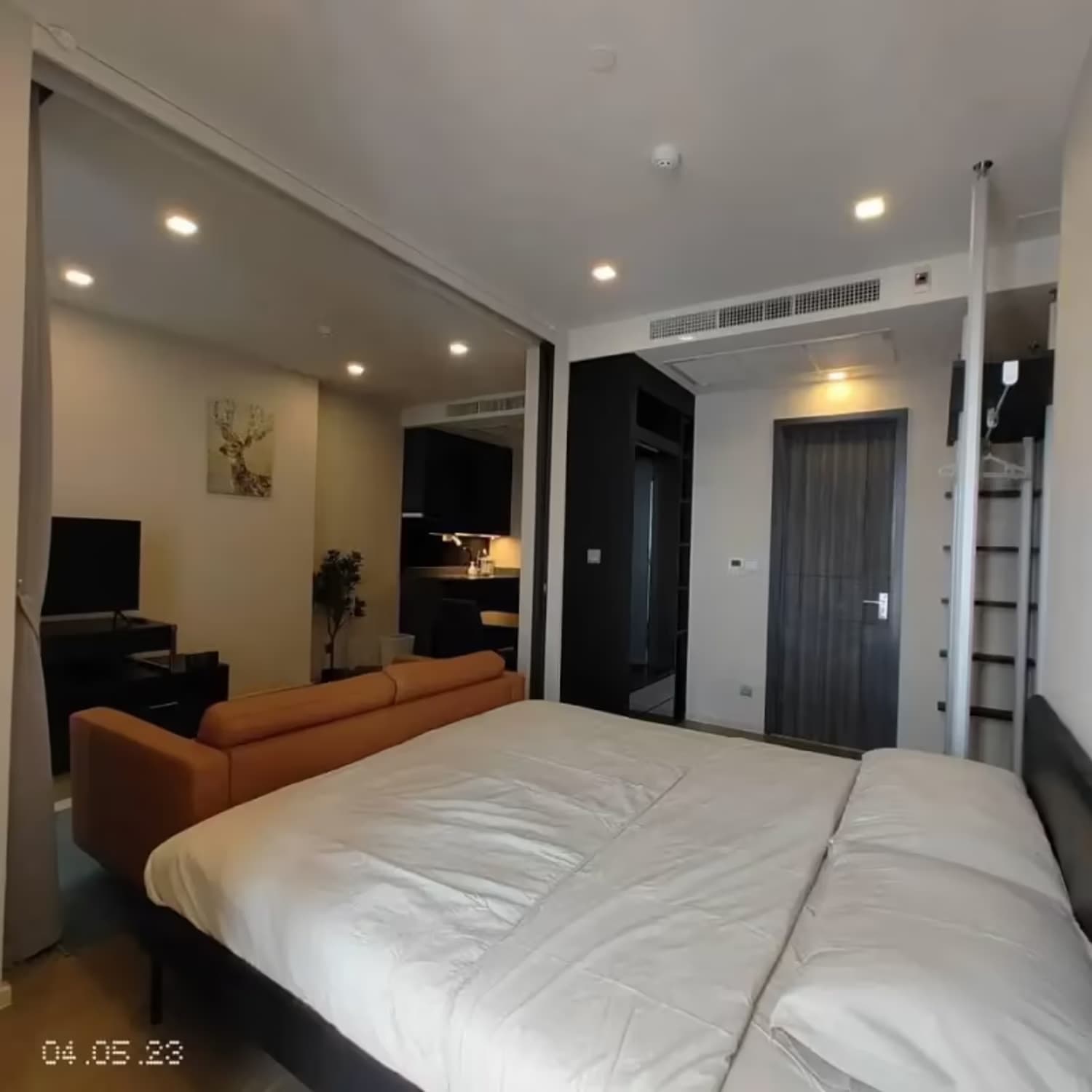 1 Bedroom Condo - Image 2