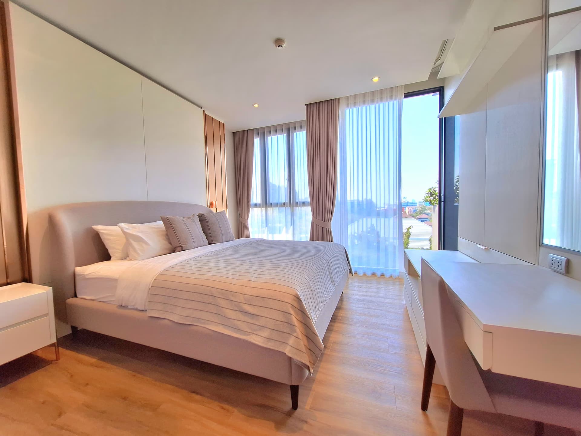 Condo for Rent at Bearing Residence - Image 13