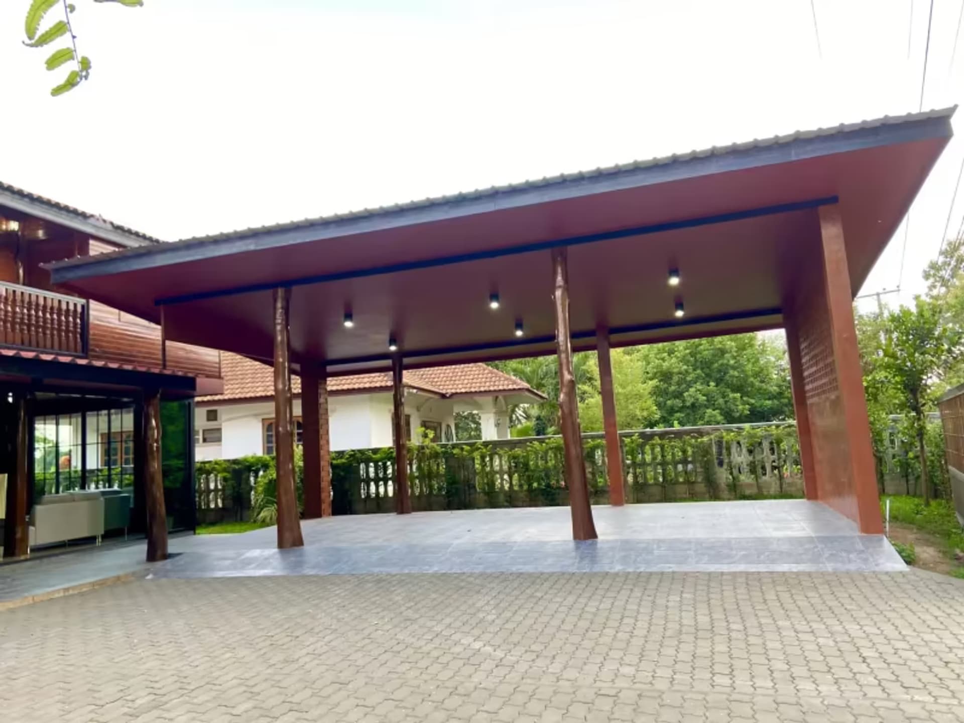 2 Bedroom House - Image 10