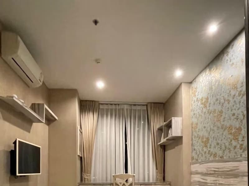1 Bed Condo for Rent in Khlong San