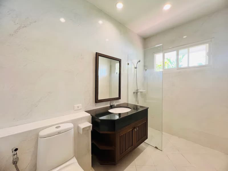 4 Bed House for Rent in Hang Dong