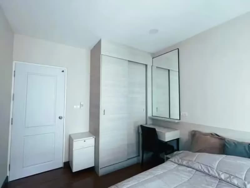 1 Bedroom Condo