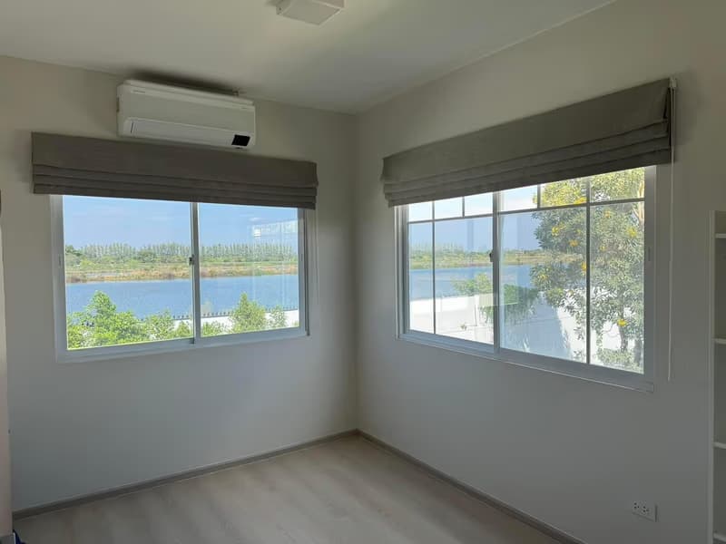 3 Bed Townhouse for Rent in Bang Bon