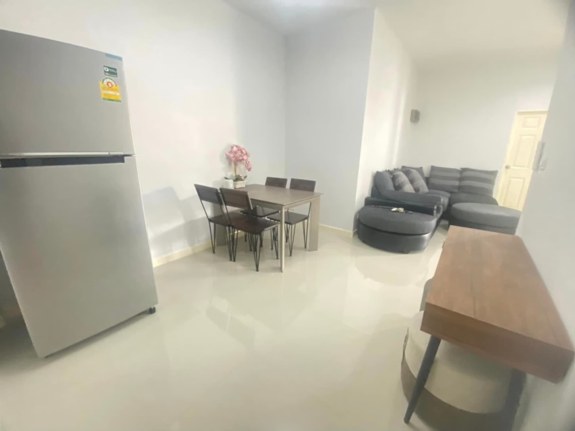 3 Bed House for Rent and Sale in Hang Dong - Image 4