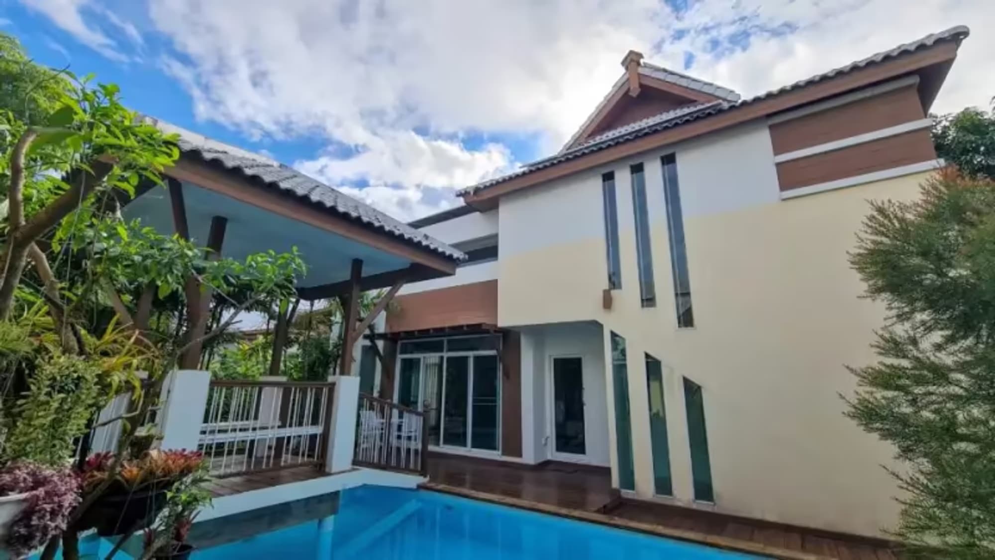 4 Bedroom House - Image 8