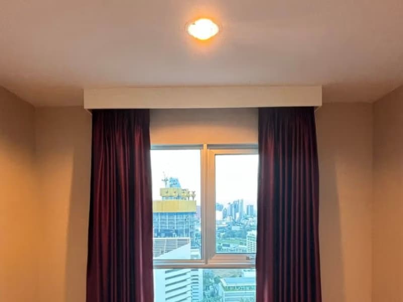2 Bed Condo for Sale in Huai Khwang