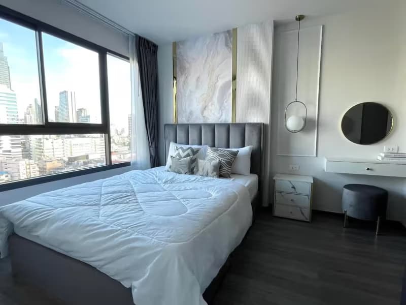 1 Bedroom Condo