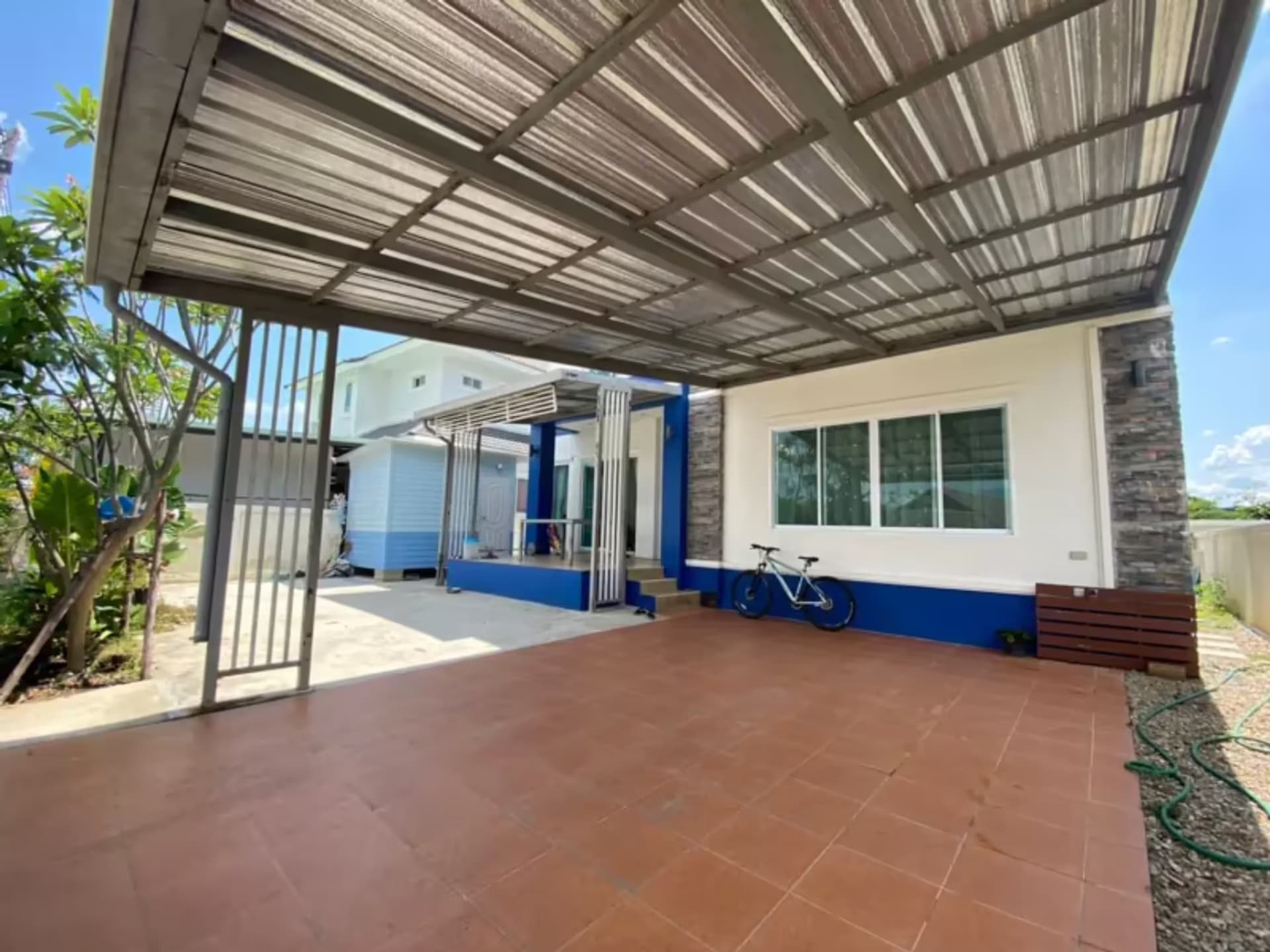 4 Bedroom House - Image 3