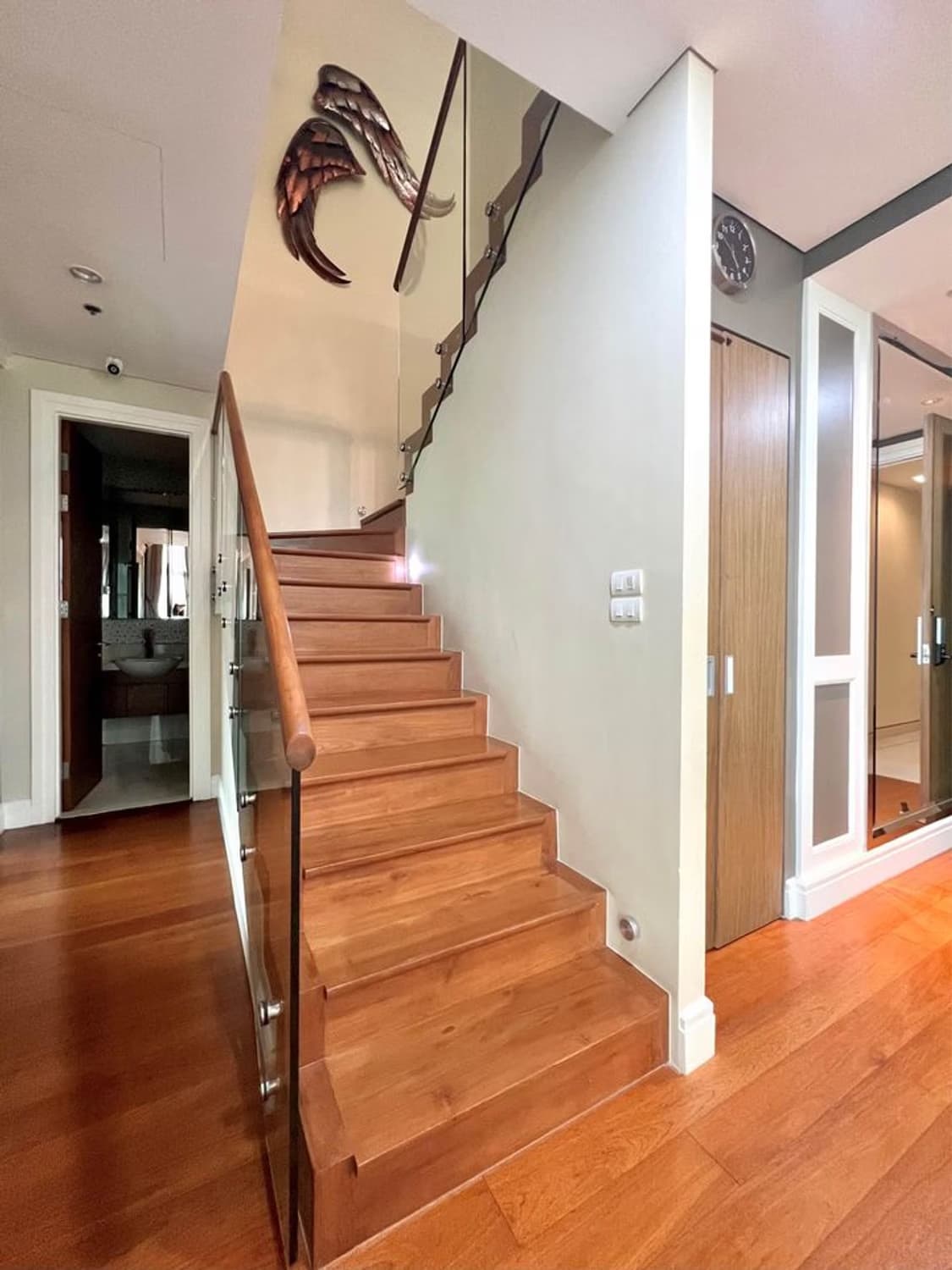 3 Bed Condo for Rent and Sale in Khlong Toei - Image 16