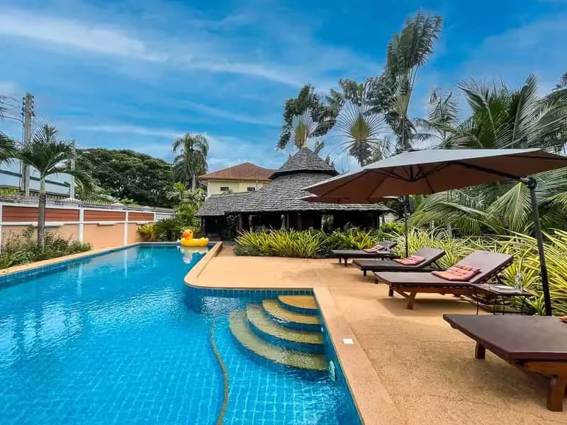 5 Bedroom House