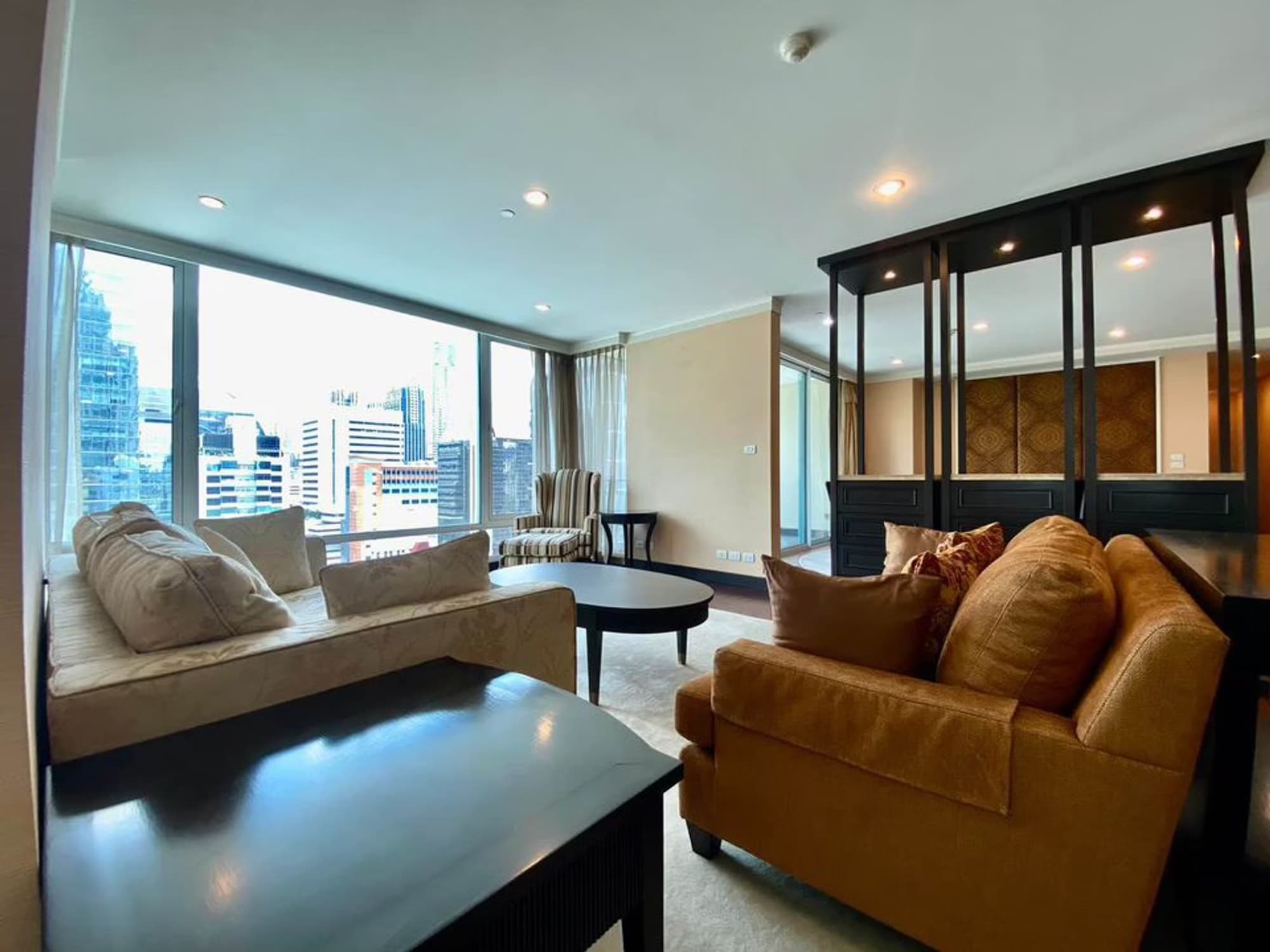 Condo for Rent at The Park Chidlom - Image 22