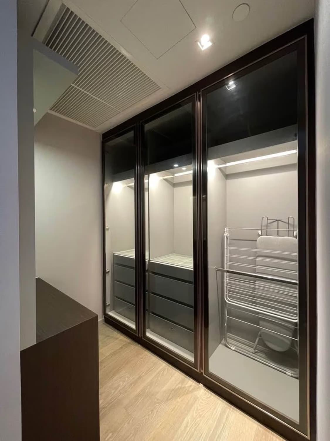 2 Bed Condo for Sale in Bang Rak - Image 8