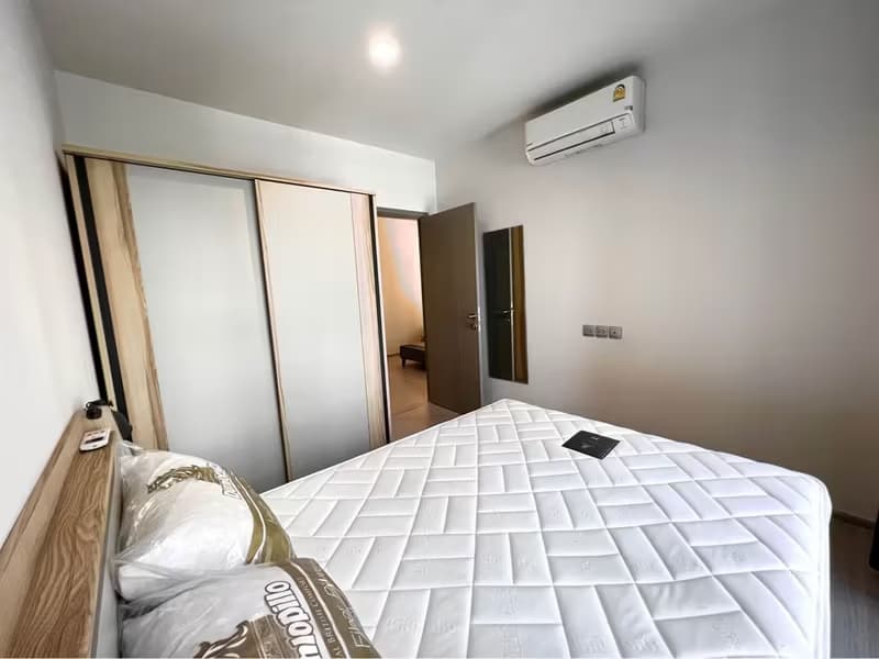 Condo for Rent at Life Asoke Hype