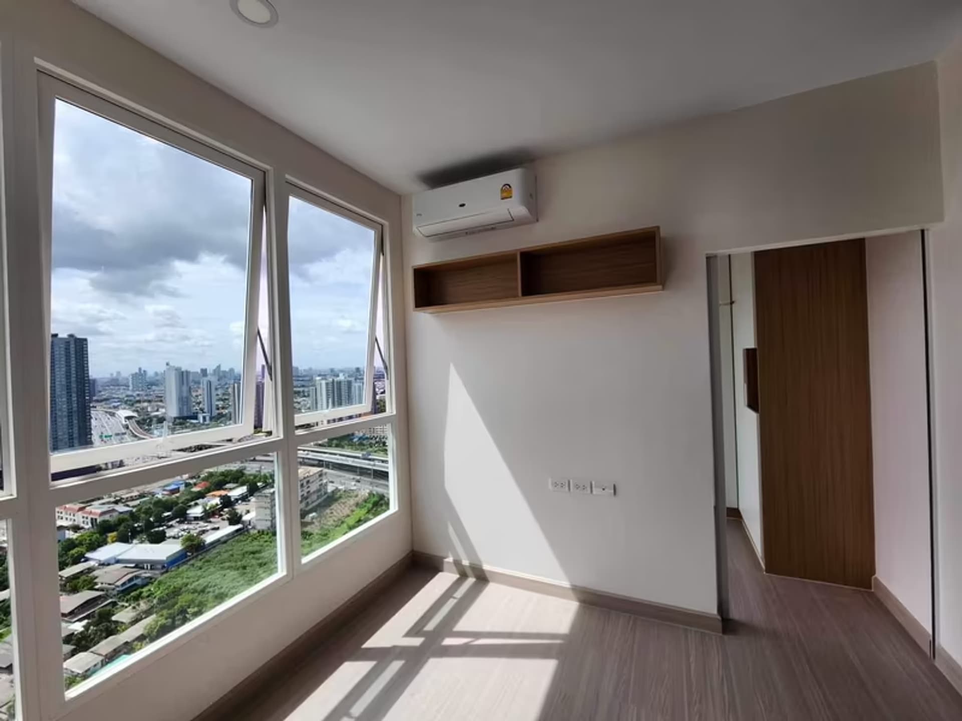 1 Bedroom Condo - Image 14