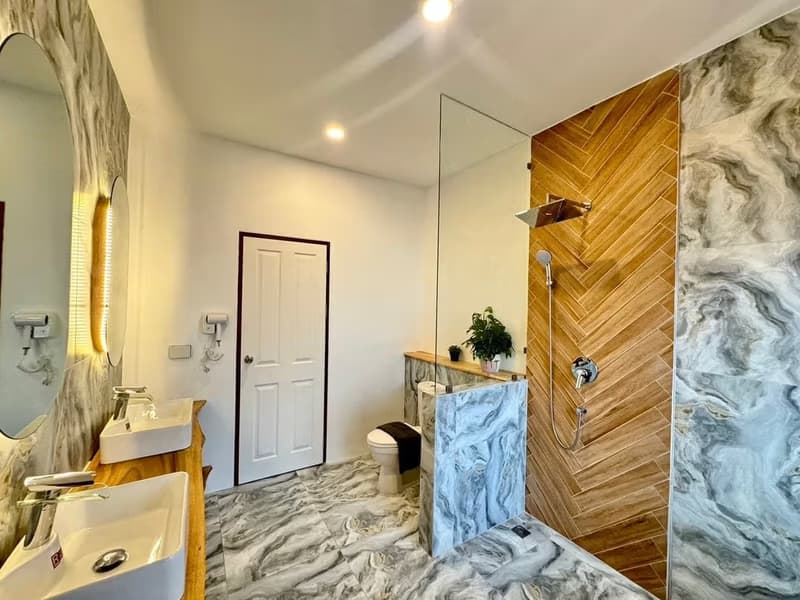 8 Bed House for Rent and Sale in Doi Saket