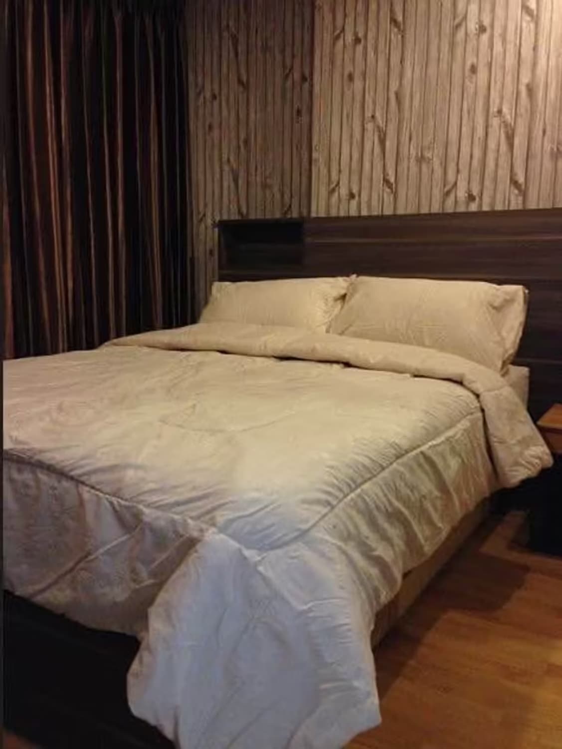 1 Bedroom Condo - Image 1