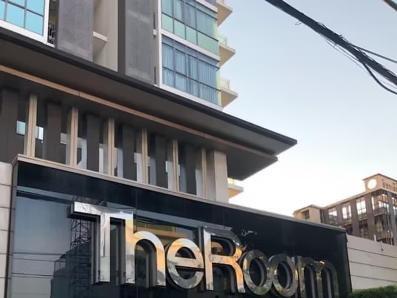 1 Bedroom Condo