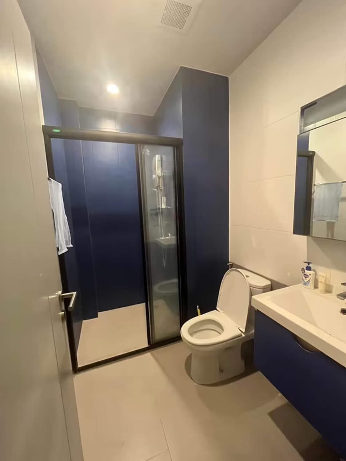 Condo for Rent at XT Ekkamai - Image 4