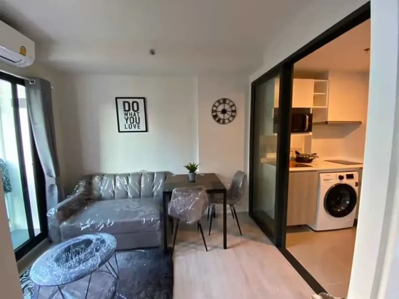 1 Bedroom Condo