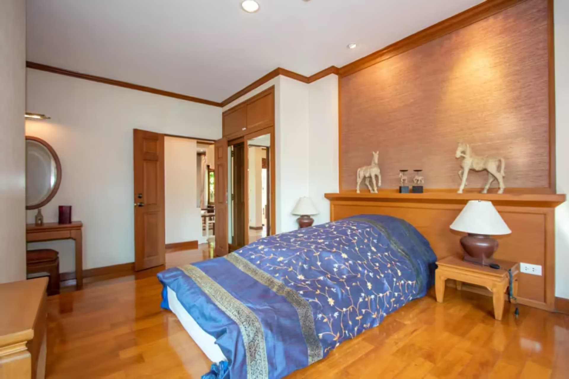 4 Bedroom House - Image 15