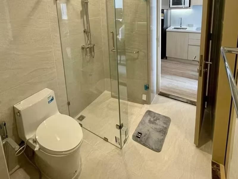 Condo for Rent, Sale at Noble State 39