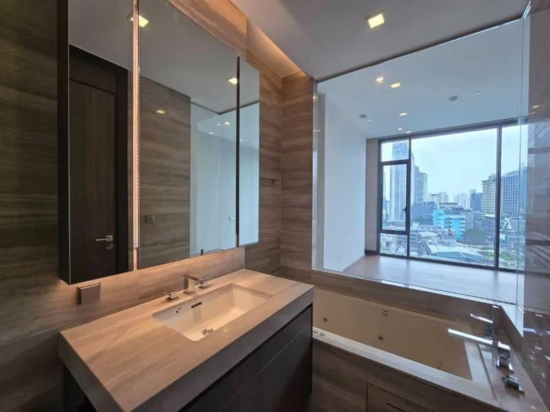 2 Bed Condo for Sale in Khlong Toei