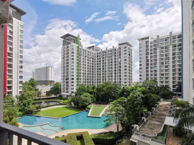 1 Bedroom Condo
