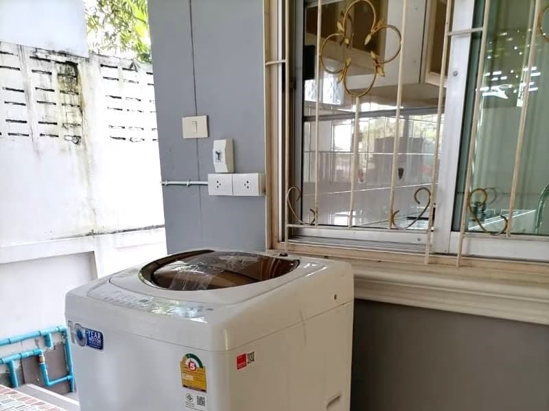 4 Bed House for Rent in San Kamphaeng District