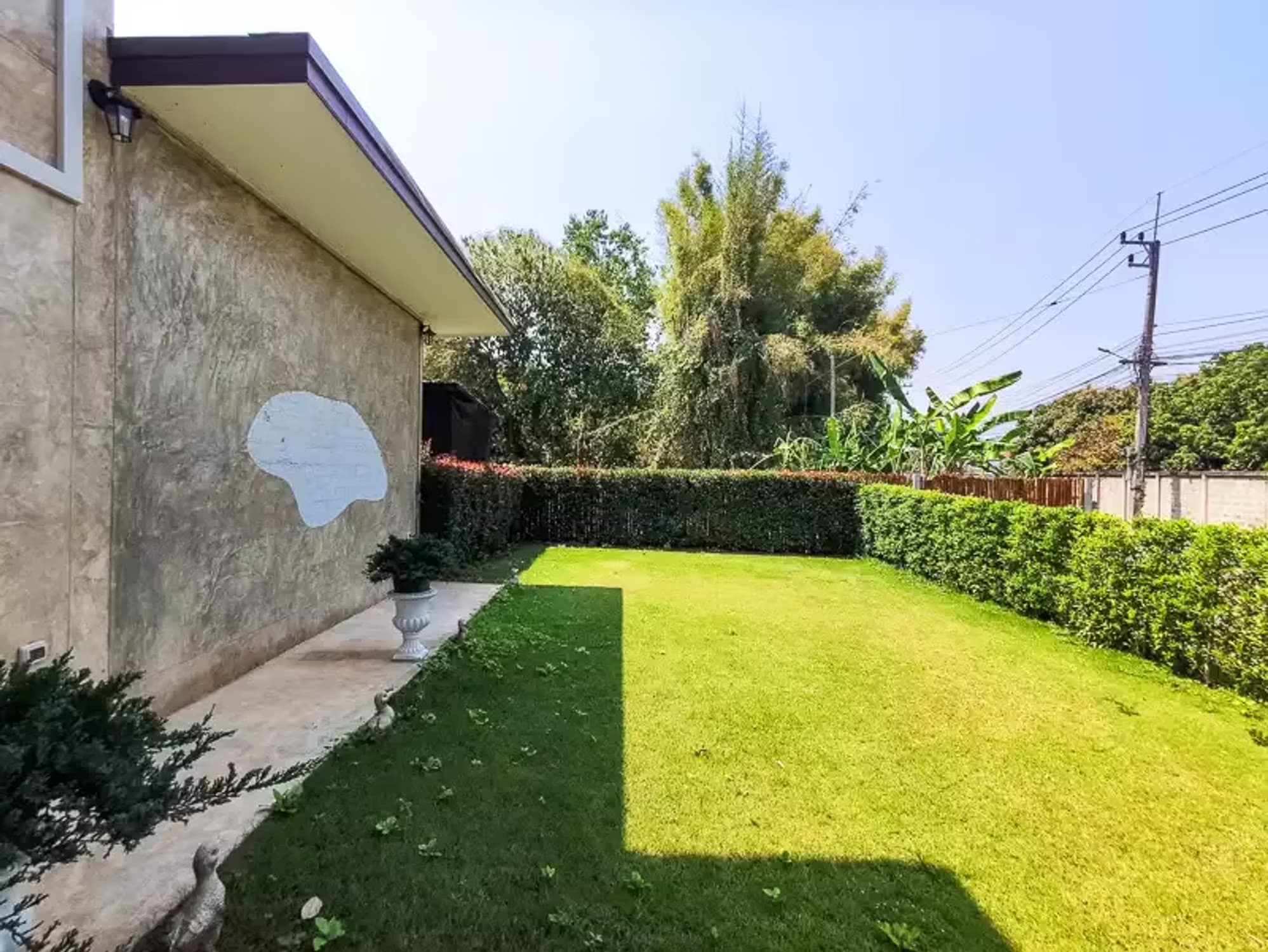 4 Bedroom House - Image 11
