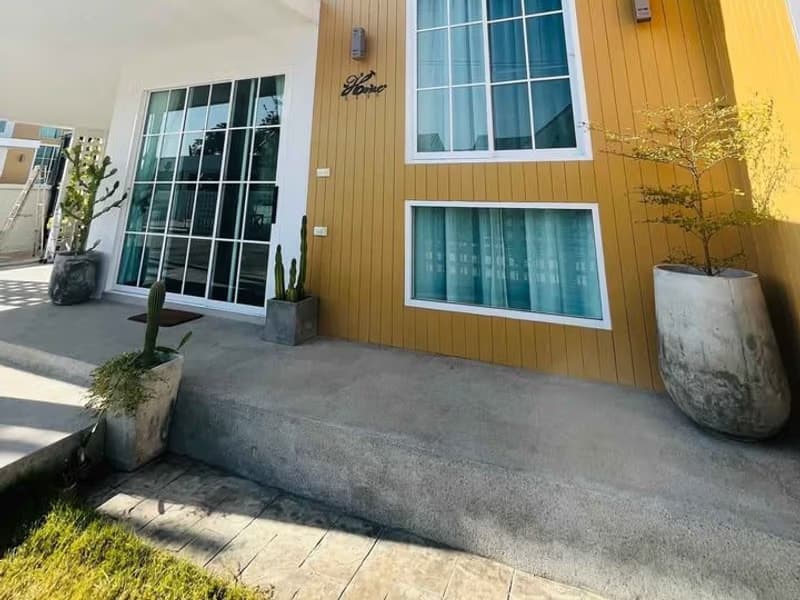 3 Bed House for Rent and Sale in Hang Dong District