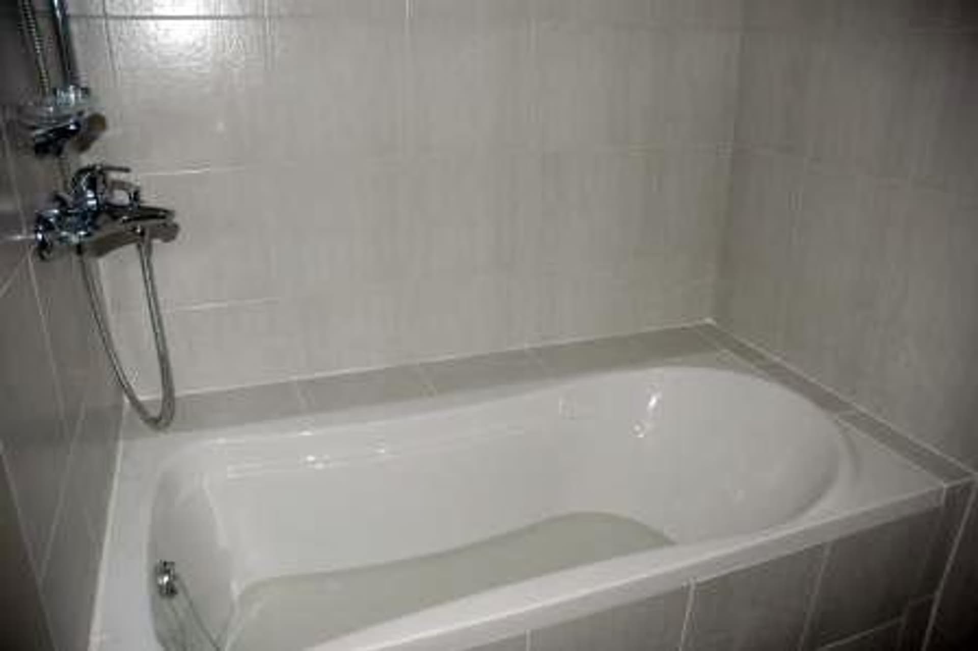 1 Bed Condo for Rent and Sale in Khlong Toei - Image 6