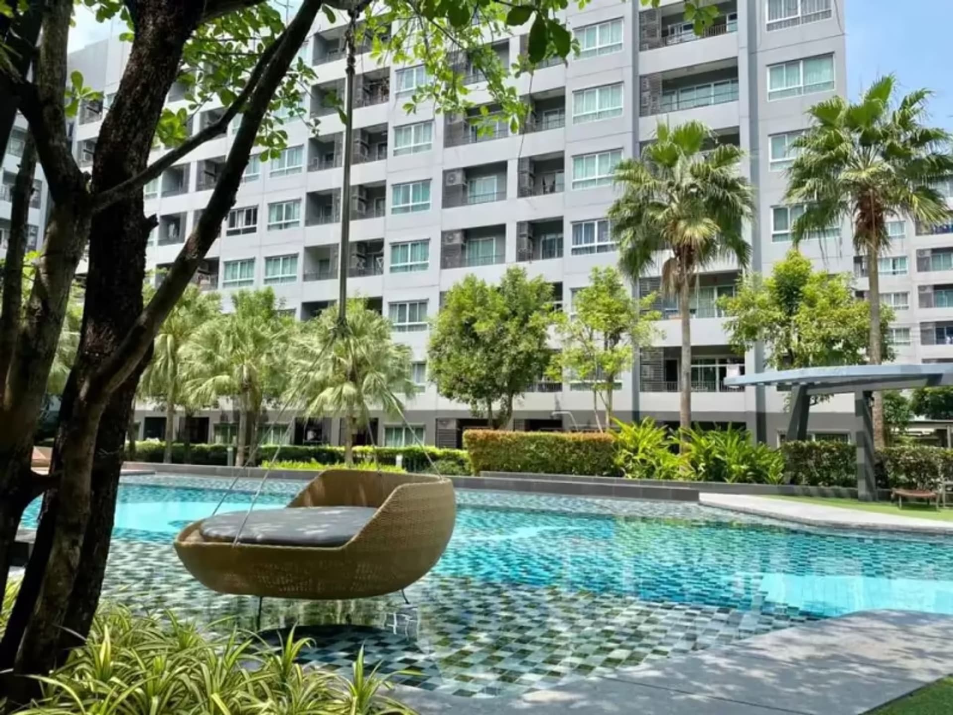 Studio for Sale in Phra Khanong - Image 8