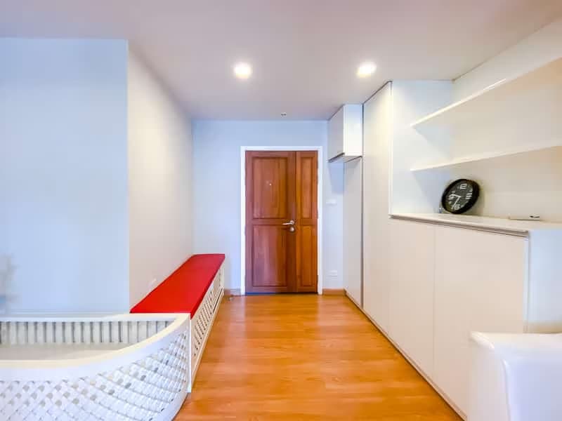1 Bedroom Condo