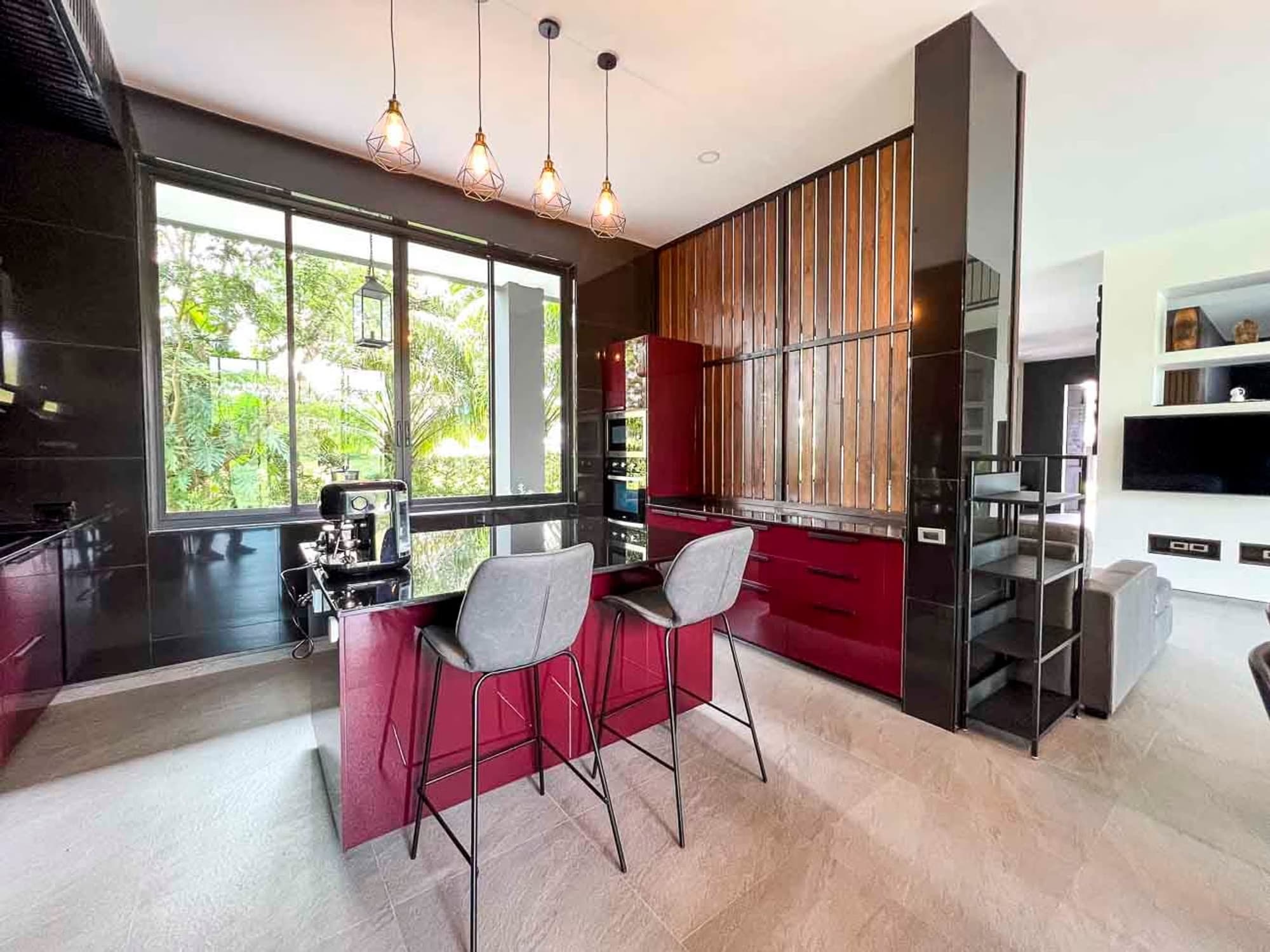 6 Bed House for Sale in Mae Rim District - Image 15