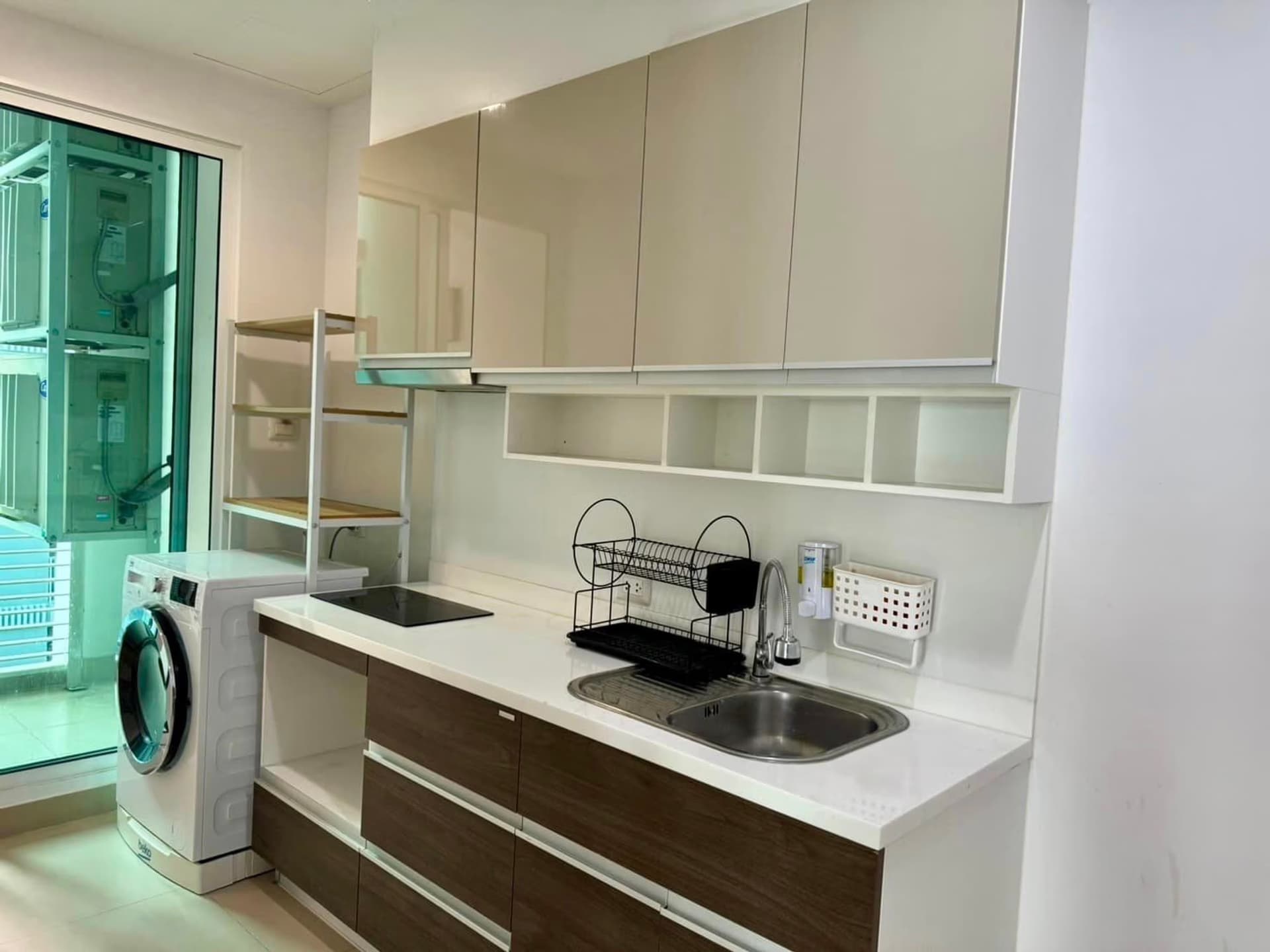 2 Bed Condo for Sale in Ratchathewi - Image 8
