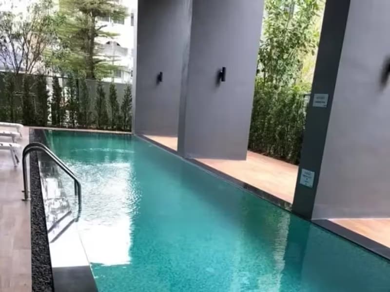 Condo for Sale/Rent at Palm Springs Royal