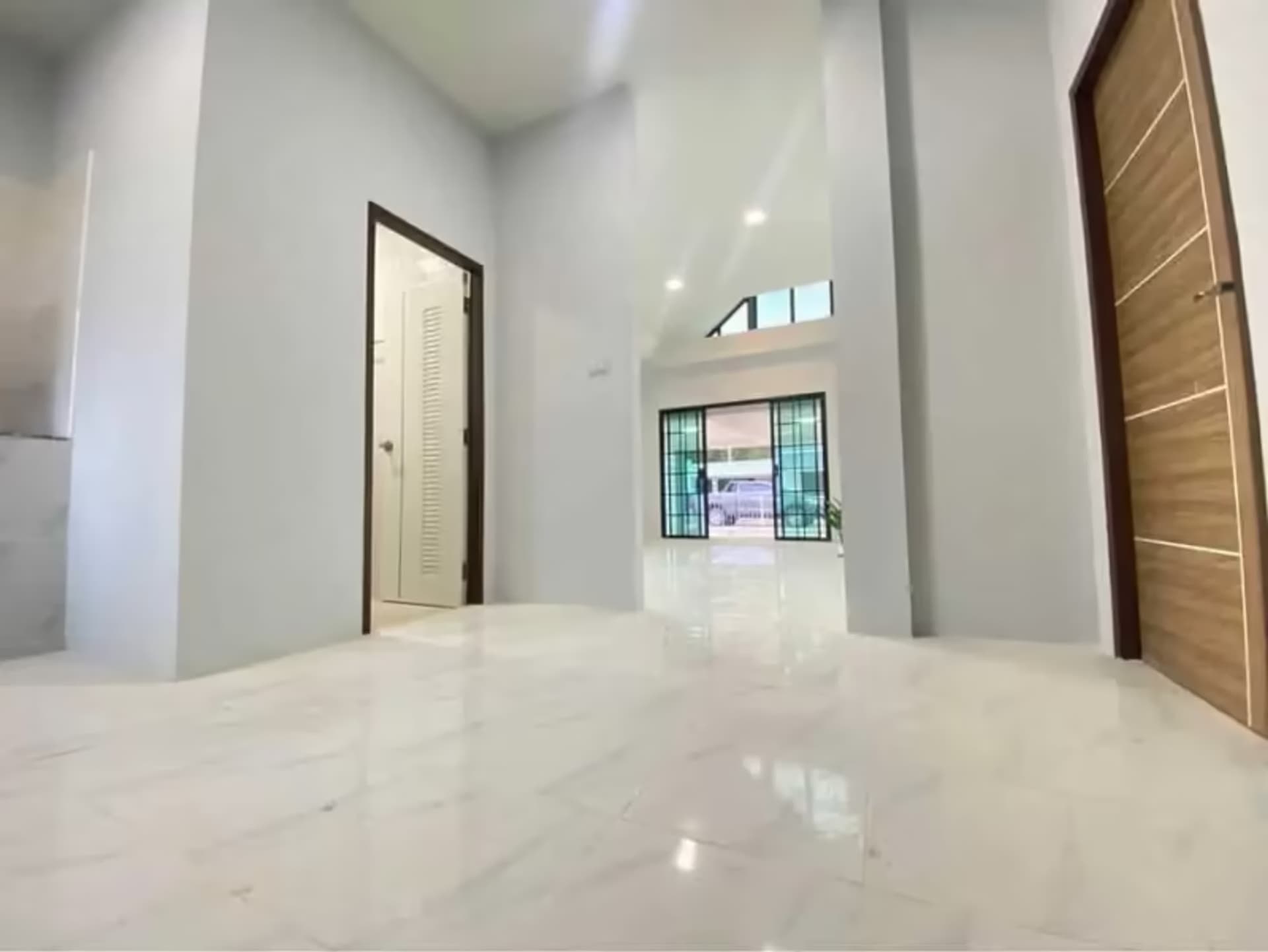 3 Bedroom House - Image 9