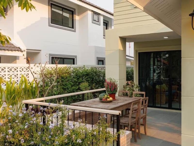 4 Bed House for Rent in Mueang Chiang Mai