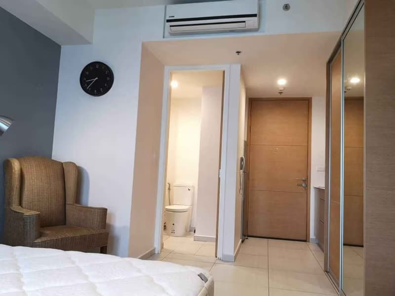 null Bed Condo for Rent  Near Ekkamai BTS