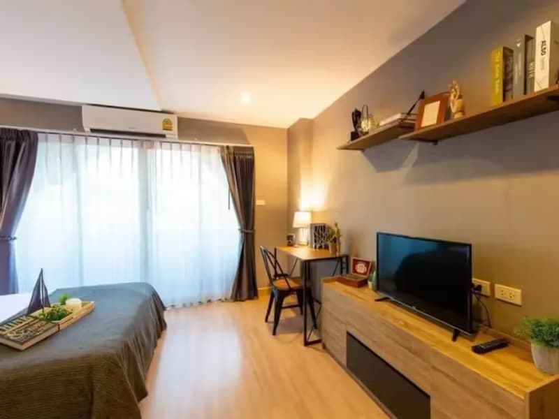 1 Bedroom Condo