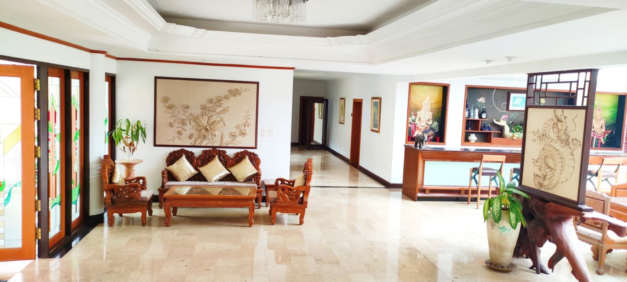 6 Bed House for Rent in Hang Dong District - Image 4